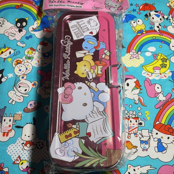 Hello Kitty bundle! - Picture 3 of 9